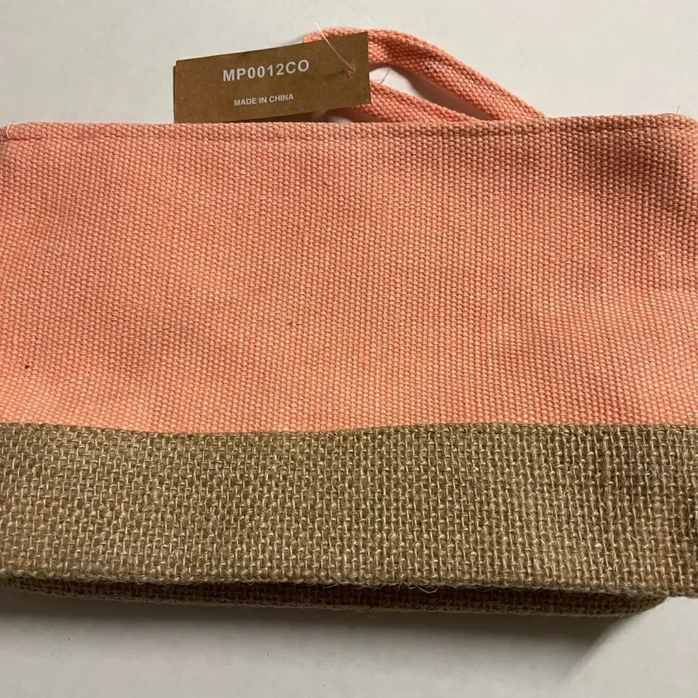 N/A cosmetic bag